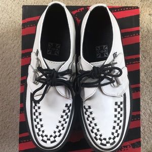 NEW T.U.K white leather mondo creepers